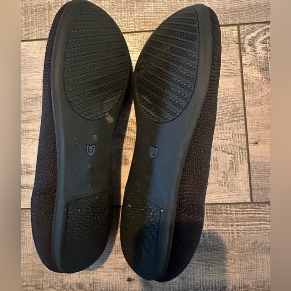 Black Rothy’s Flats - Picture 4 of 5